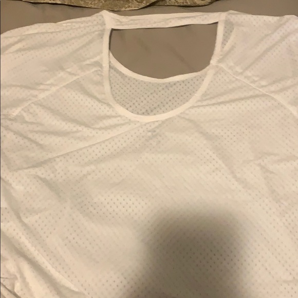 Nike Women’s Breathe Miler Running Top - Picture 4 of 4